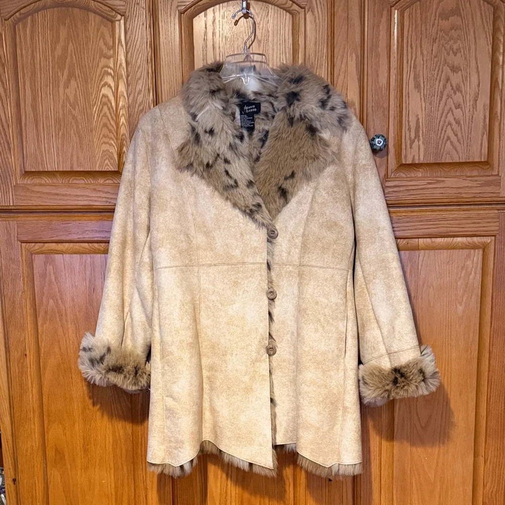 Dennis Basso Tan Jacket with Faux Fur Cuffs Collar and Lining - Picture 1 of 6